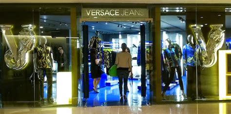 Versace Jeans opens 1st Phl store at the Shangri